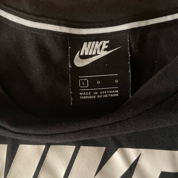 Nike Crop top - Picture 2 of 2